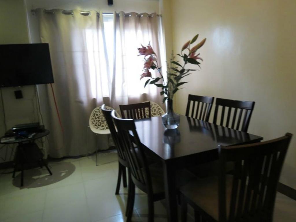 โรงแรมคารา Lipa City ภายนอก รูปภาพ